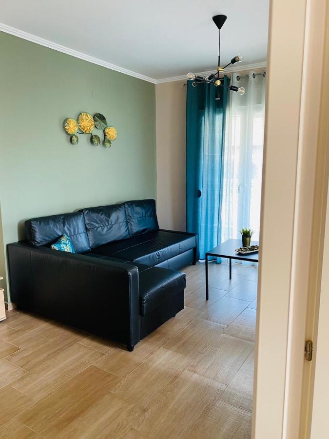 Emily Apartment -N.Kallikratia Nea Kallikrateia Ngoại thất bức ảnh